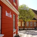 Zajazd Hotel Ribe 3*
