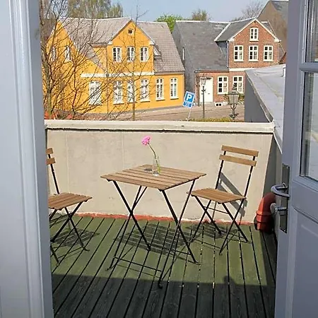 Hotel Ribe Han/Misafirhane 3*
