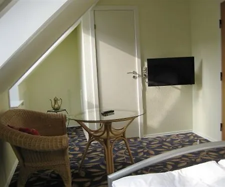 אורחן Hotel Ribe